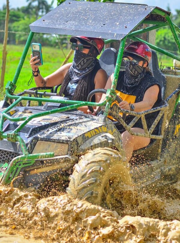Group enjoying Buggy Predator Adventure Punta Cana with Rancho Mar y Lodo